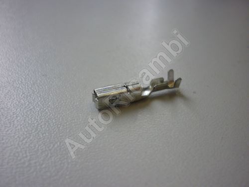 Dutinka do prístrojovej skrinky Iveco Daily na mini nožové poistky